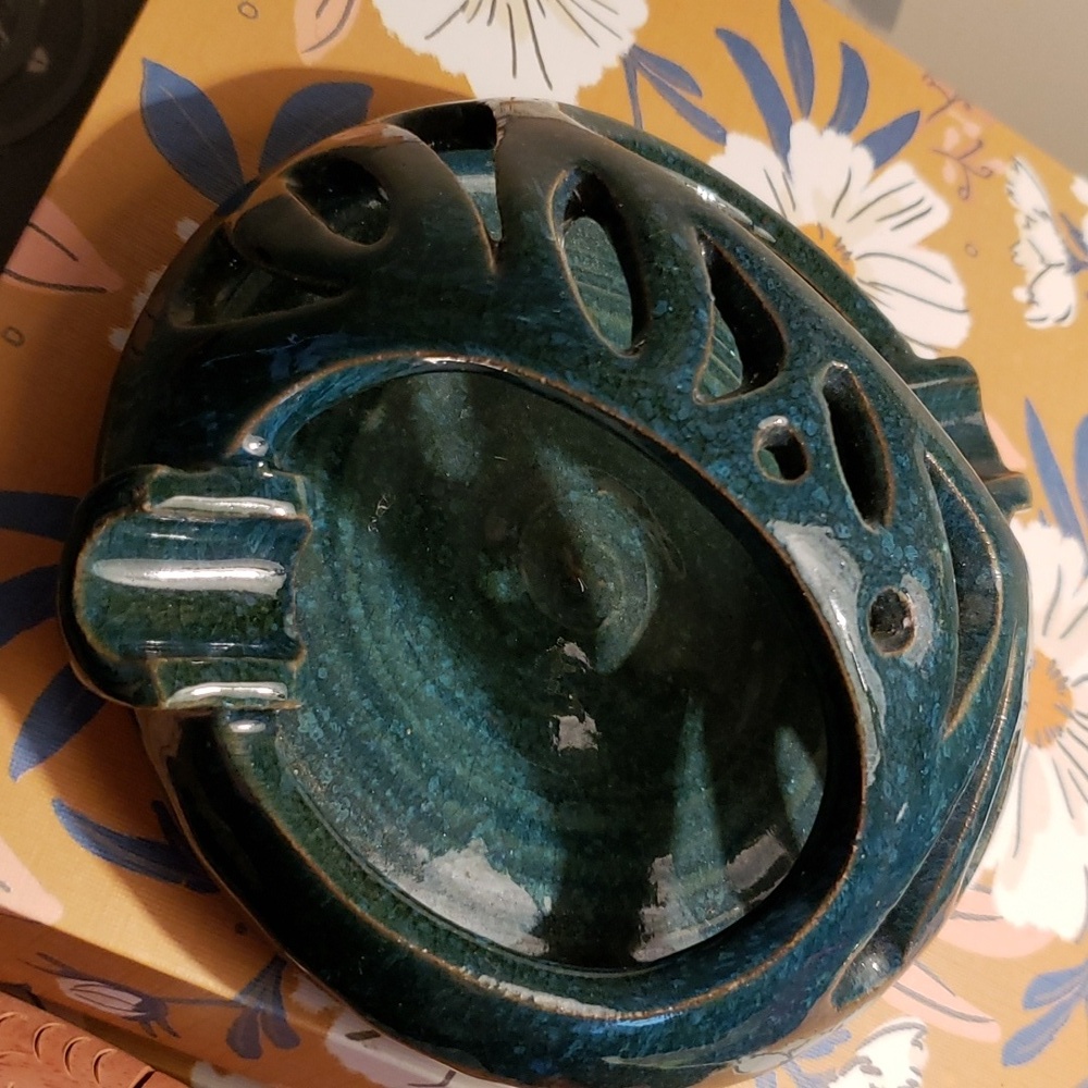 Artisan made Ashtray chopstick rest